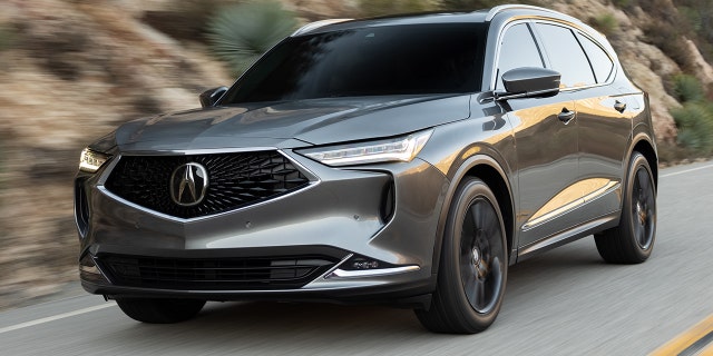 2022 MDX Advance