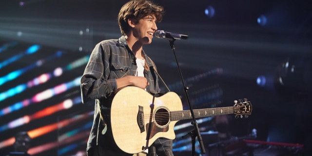 Wyatt Pike performs on "American Idol."