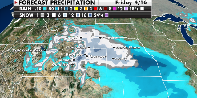 Expected snowfall totals in the western U.S. through Friday. (Fox News)
