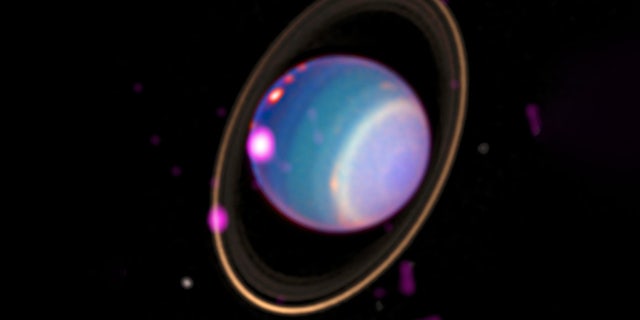 Uranus in roughly the same orientation as during the Chandra observations in 2002. HRC 2017 composite image (X-ray: NASA / CXO / University College London / W. Dunn et al; Optics: WM Keck Observatory)