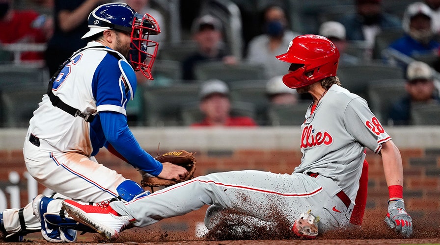 Alec Bohm goes 2-for-4 vs. Braves