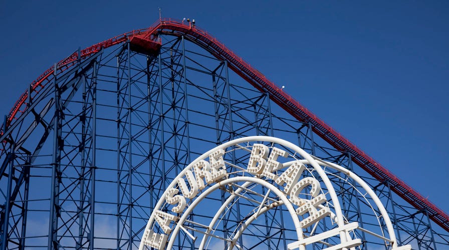 Theme park guests film themselves climbing down 200 feet after