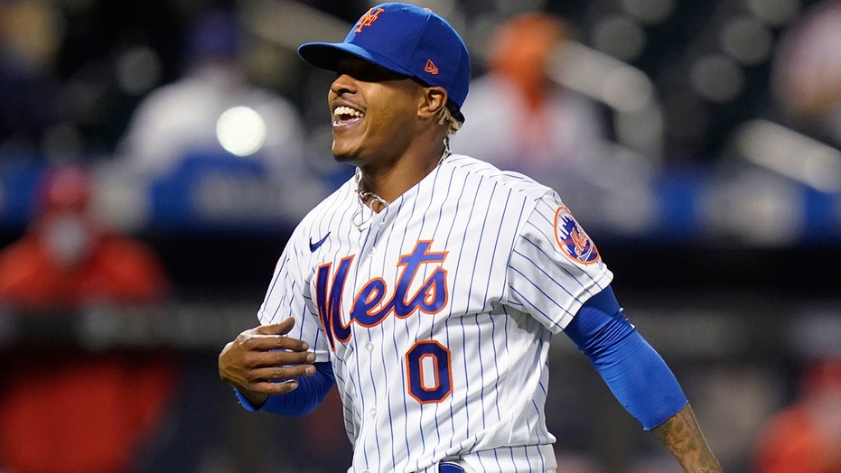 Stroman pitches Mets past Phils 4-0 to sweep doubleheader