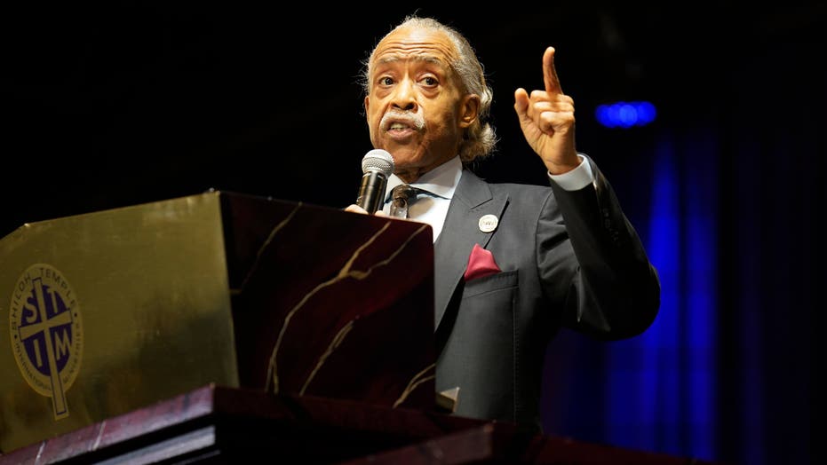 Al Sharpton defends his private jet tweet during eulogy for Daunte Wright