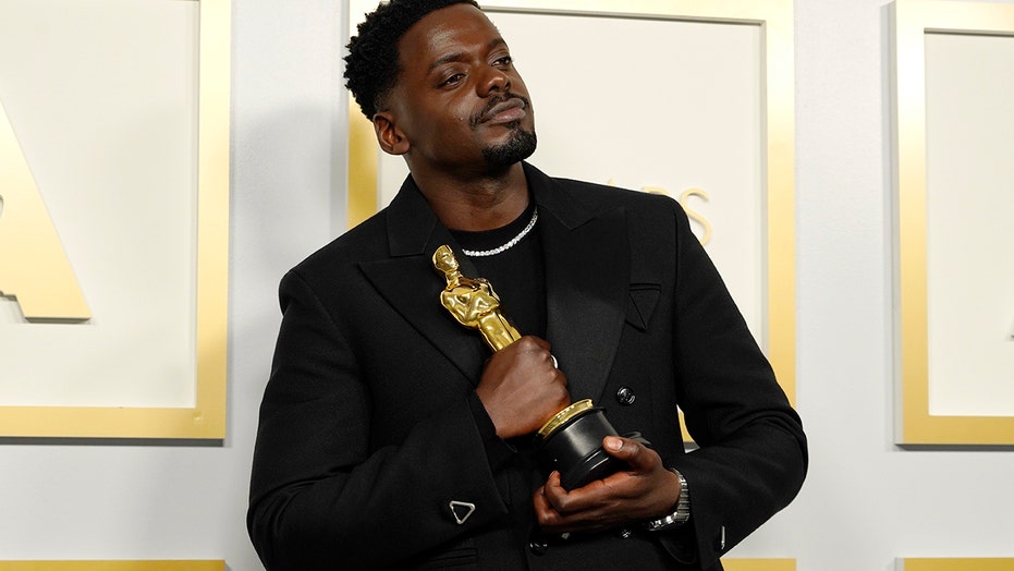 Oscar-winner Daniel Kaluuya jokes about parents' sex life during speech: Mom is 'not going to be very happy' | Fox News