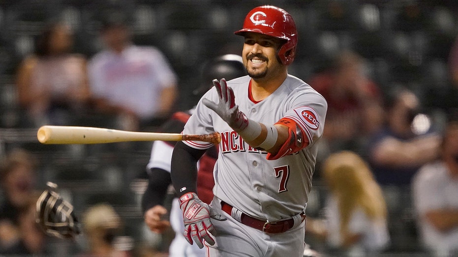 Barnhart's two-out single leads Reds over D-backs 6-5 在 10
