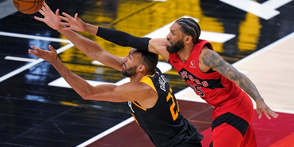 Bogdanovic scores 34 as Jazz rally to beat Raptors
106-102