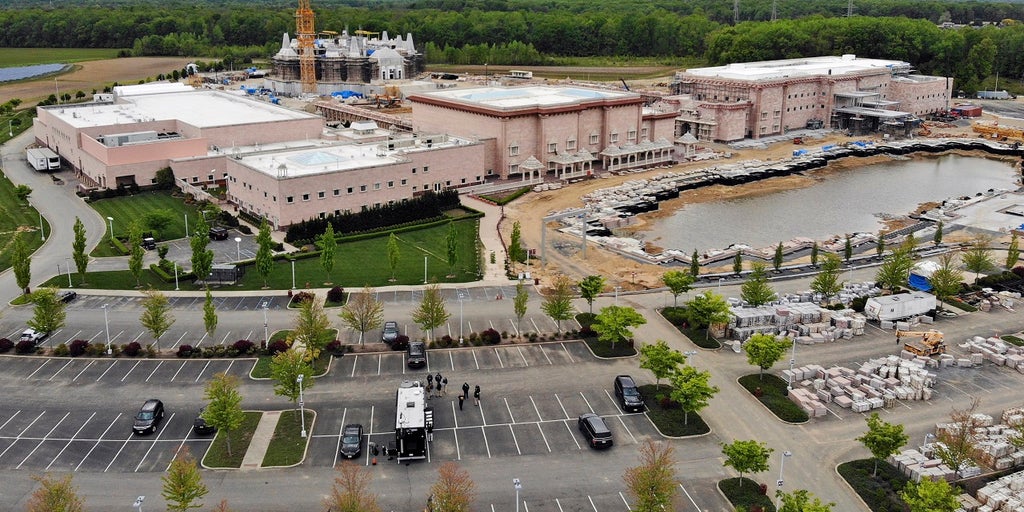 Indian workers held captive and forced to build New Jersey temple, lawsuit claims - Vimarsana News