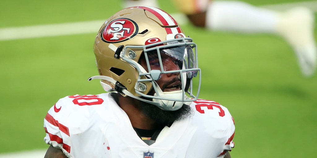 49ers' Jeff Wilson suffers torn meniscus trying to stand up after workout,  GM says