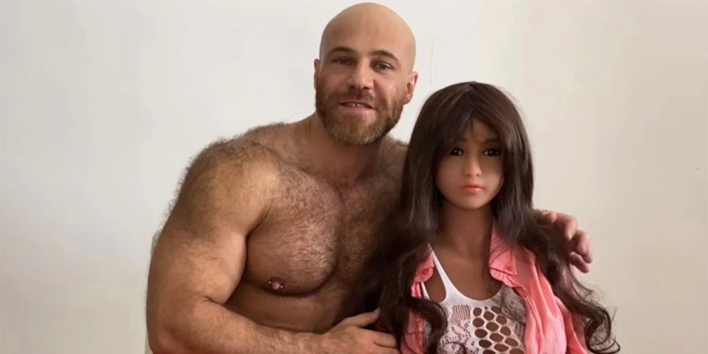 Bodybuilder who wed two sex dolls is now open to dating humans