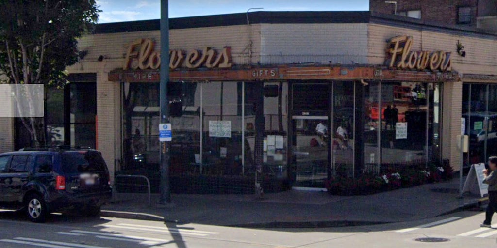 Seattle bar's repeated COVID-19 violations lead to shut down - Vimarsana News