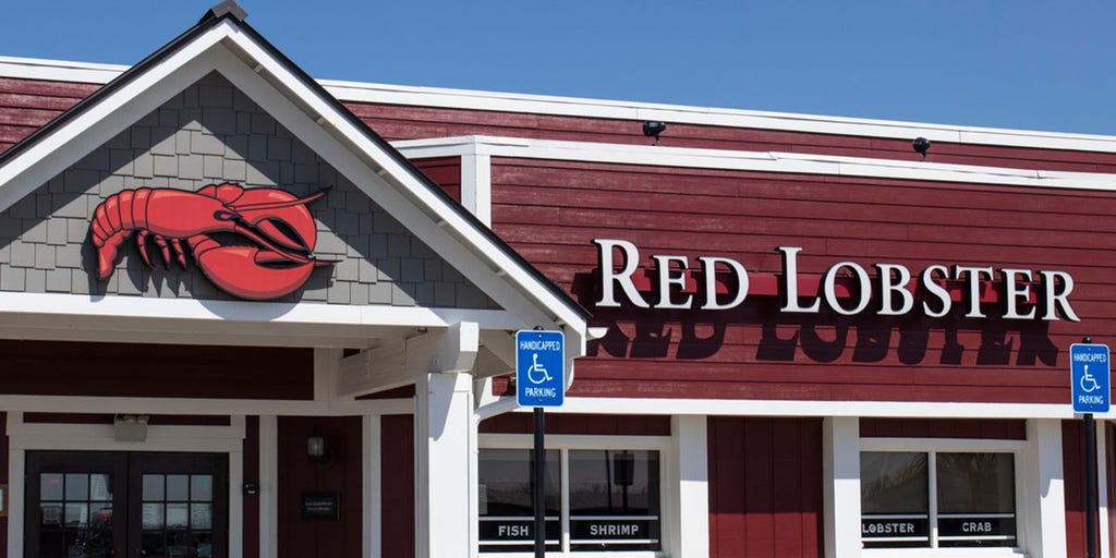 Rare lobster saved from being dinner at Red Lobster: 'One in every 30 million' - Vimarsana News
