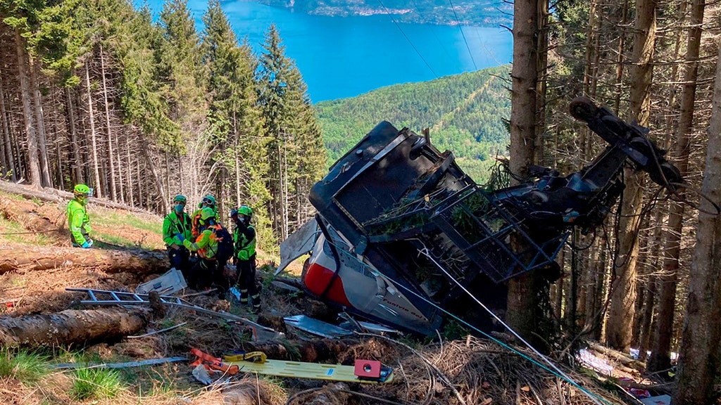 Italian lift overlooking scenic lake plunges, killing at least 9
