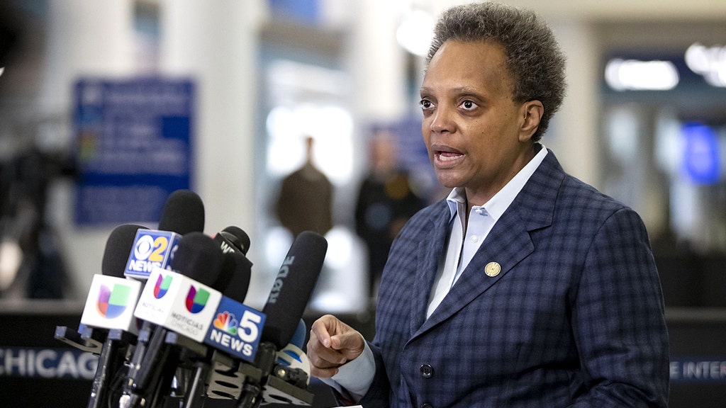 BRUCE: Dem mayor distracting from Chicago's bloodbath