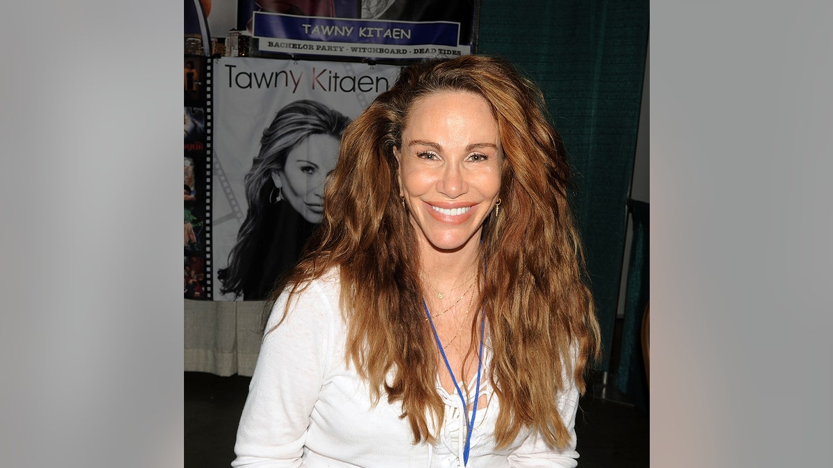 tawny kitaen model dead at 59 jerry seinfeld