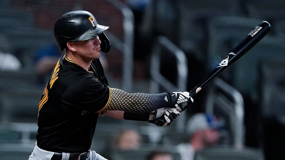 Newman, Frazier push Pirates past Braves 6-4 in 10 innings