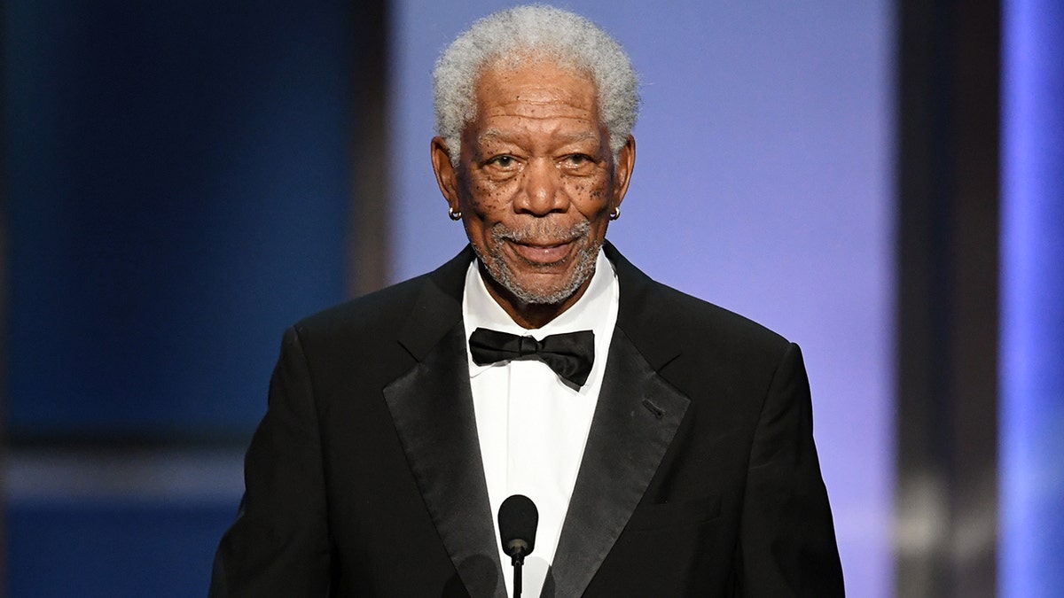 Morgan Freeman Crítica O Mês Da História Negra E Rebate O Termo Afro ...