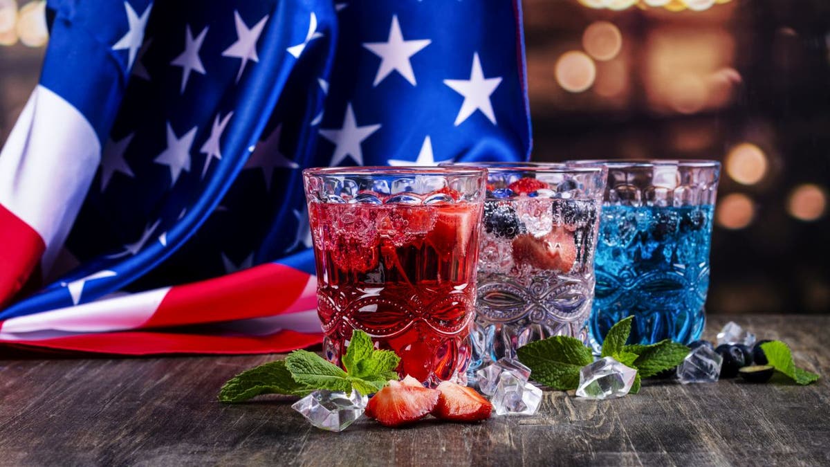 Some Americans like to celebrate Labor Day weekend with a drink. Here are the 2021 cocktail trends that are sure to help you enjoy any holiday festivities you have planned. (iStock)
