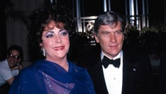 Former Sen. John Warner and Elizabeth Taylor met on a blind date with Queen Elizabeth