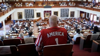 Texas Republican lawmakers advance elections bill