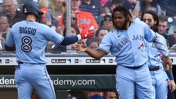 Biggio hits first HR in Houston, Jays top Astros 8-4