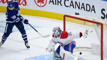Maple Leafs wrap up North title, beating Canadiens 3-2