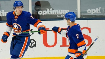 Nelson scores 2 as Islanders beat Devils 5-1 in home finale
