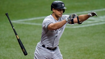 Yankees DH Stanton on 10-day injured list with quad strain