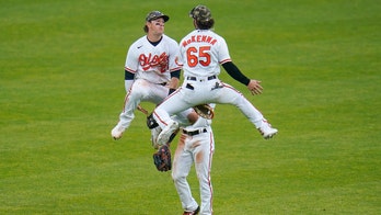 Orioles rally from deficit, beat Yankees 10-6 to avoid sweep