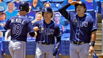 Rays win 11th in a row, score 7 in 11th to beat Toronto 14-8