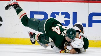 Golden Knights host a Game 7 for 1st time against Minnesota