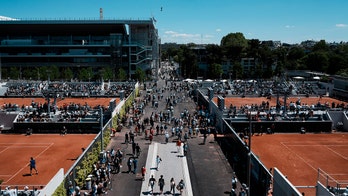 More fans, May weather: 2021 French Open is closer to normal