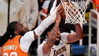 Anthony Davis done at halftime, Caldwell-Pope out for Lakers in Gm 4