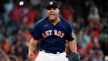 Greinke throws 8 solid innings, Astros beat Padres 7-4