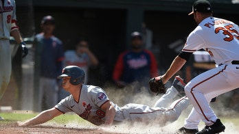 Refsnyder, Twins hand Orioles 14th straight loss, 3-2 in 10