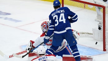 Maple Leafs beat Canadiens 5-1 in Game 2 to tie series
