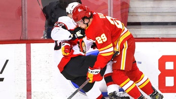 Gaudreau, Tkachuk help Flames top Sens, stay in playoff race