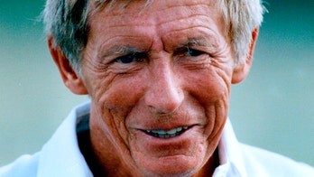 Jerry Burns, longtime Vikings coach, dead at 94