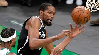 Nets' Kevin Durant to fans after Kyrie Irving water bottle incident: 'Grow the f--k up'