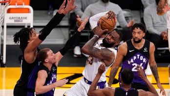 Lowry leads depleted Raptors past Lakers; LeBron exits early