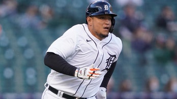Cabrera becomes Venezuelan hit king, Tigers beat Royals
