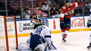 Beating the goalie: Top-shelf shots all the rage in the NHL