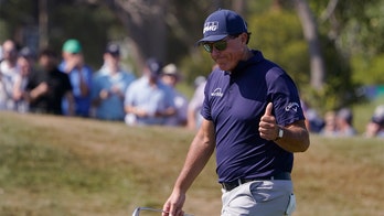 Column: Never No. 1, Mickelson's legacy will be longevity
