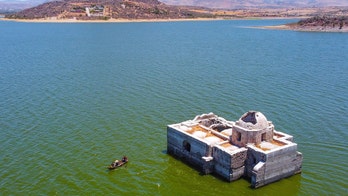Historic Mexican church rises from lake after 40 years