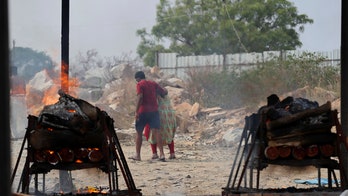 India hits another grim coronavirus record as oxygen demand jumps