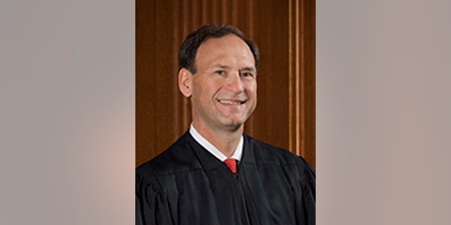Supreme Court Justice Samuel Alito, official portrait