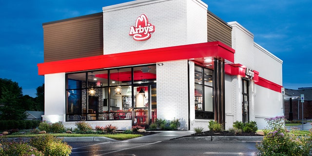Arby’s is reportedly discontinuing its Potato Cakes after making its new Crinkle Fries a permanent menu item. 