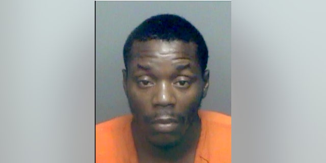 Daemeion Grady was charged with armed burglary, furto d'auto, resistenza all'arresto e al possesso di sostanze controllate, metanfetamina e crack con l'intenzione di vendere. (Pinellas County Sheriff's Office)
