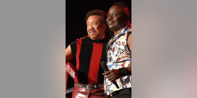 Maurice White (seen here with Philip Bailey) suffered from Parkinson’s Disease and had retreated from the public even as the band he founded kept performing.