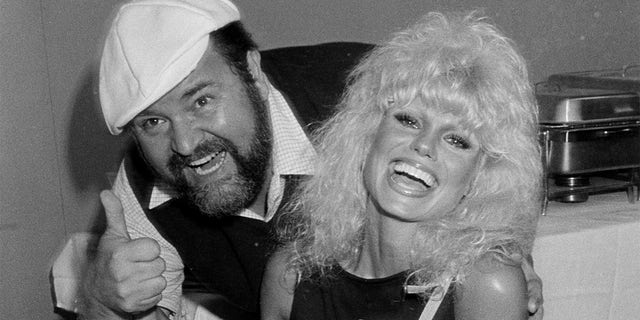 Dom DeLuise and Loni Anderson.